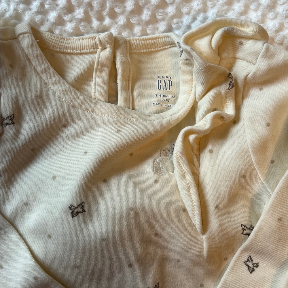 Baby gap Cream Bird Matching Set - Picture 2 of 4